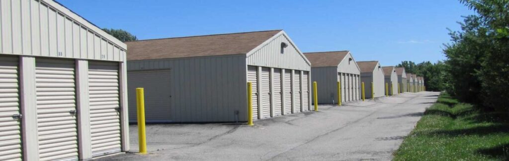 Safe & secure storage facilities at County Line Self Storage in Greenwood, IN 46142